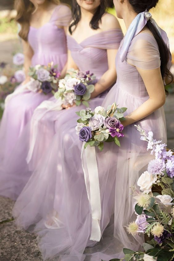 Elegante vestido de dama de honor de tul morado con escote en V y corte A, vestidos de fiesta ED02237
