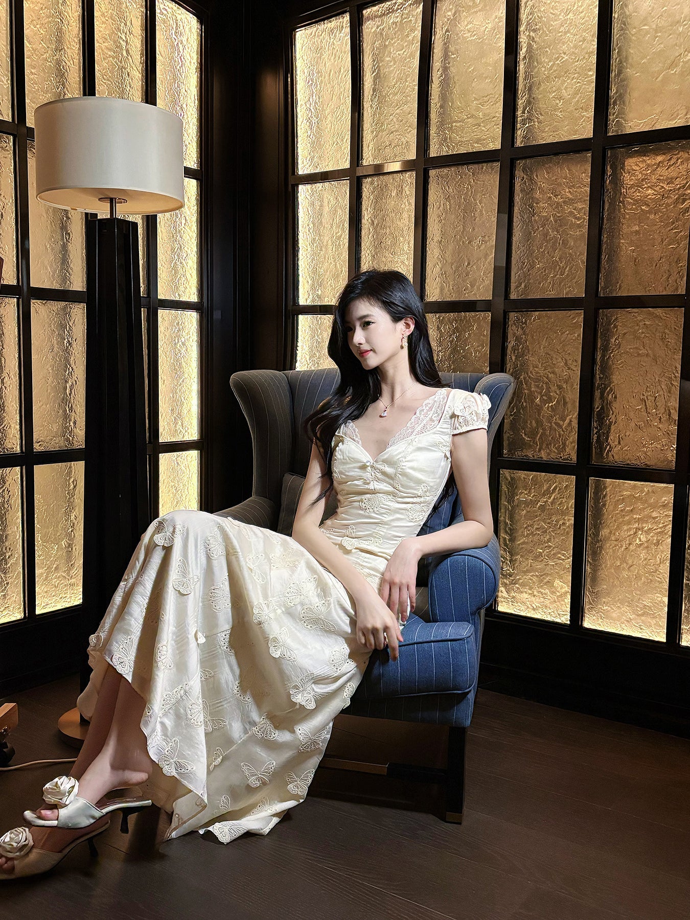 Vestido francés con bordado de mariposas, estilo veraniego, con cintura suave, ED02249