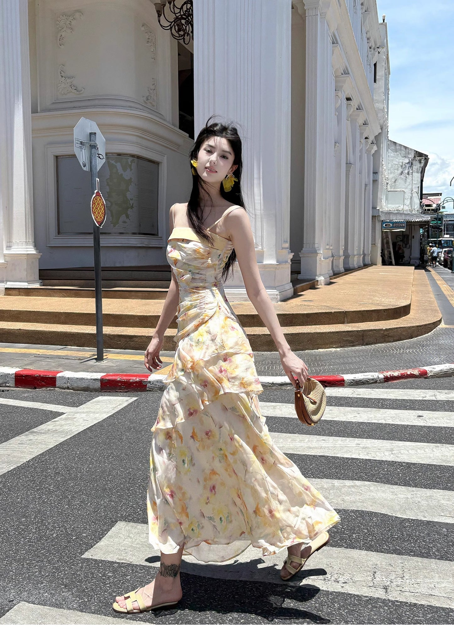 Vestido de fiesta estilo sirena con tirantes finos y estampado de volantes franceses ED02250