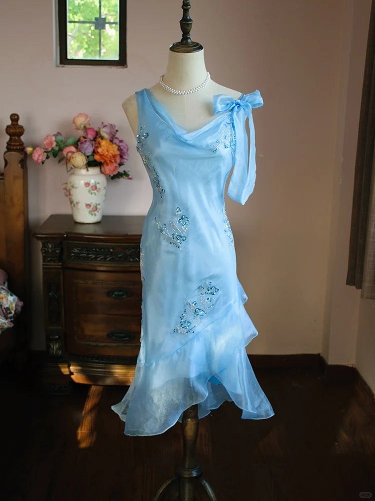 Elegante vestido de fiesta azul asimétrico de gasa, ajustado, corto y con cuentas, ED02591