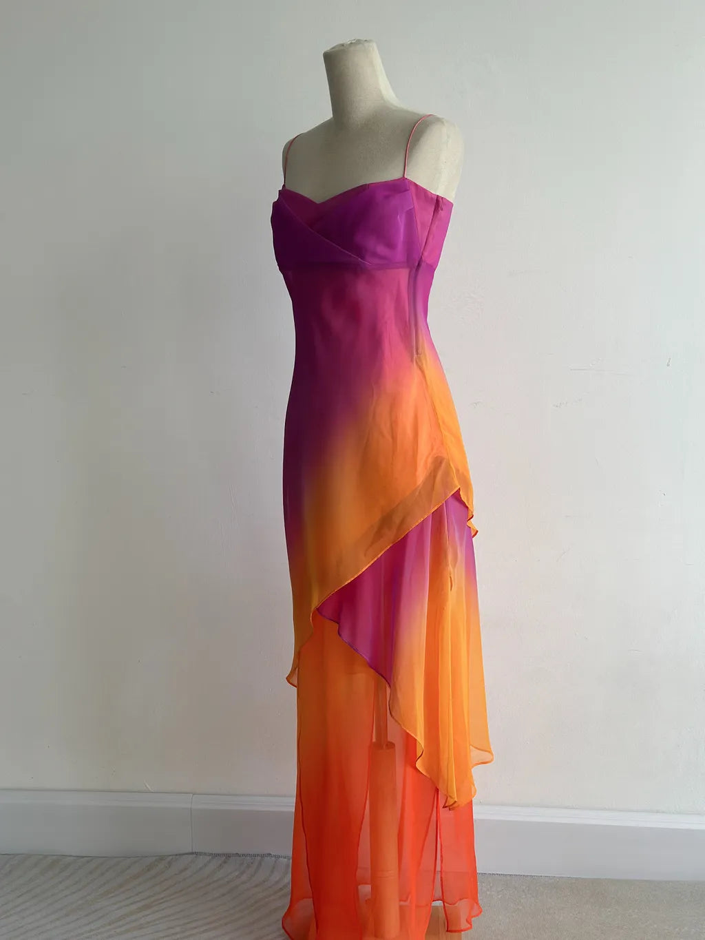 Hermosos vestidos de fiesta largos de gasa con tirantes finos en color morado, vestidos de fiesta vintage ED03461