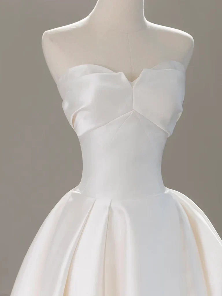 Vestido de fiesta largo de satén blanco con escote en forma de A y escote corazón ED037
