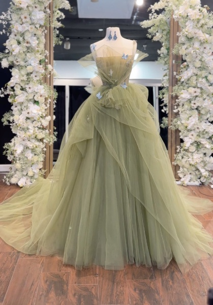 Vestido de fiesta largo de tul verde con corte en A, vestido de fiesta de quinceañera largo de tul verde ED0587