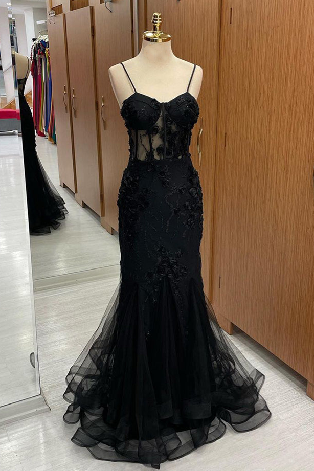 Vestido de fiesta largo de tul con apliques de sirena y tirantes de corazón negro
