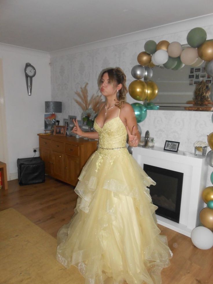 Vestido de fiesta largo de organza amarillo pastel con tirantes finos y cuentas, corte princesa, vestido de cumpleaños GG1458