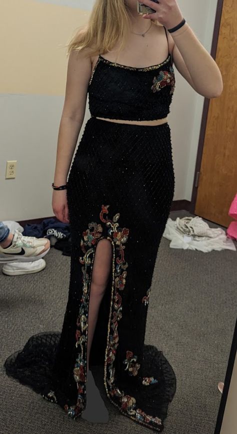 Hermoso vestido de fiesta de sirena con tirantes finos, tul negro, lentejuelas, apliques de cuentas y abertura, traje de fiesta GG2401