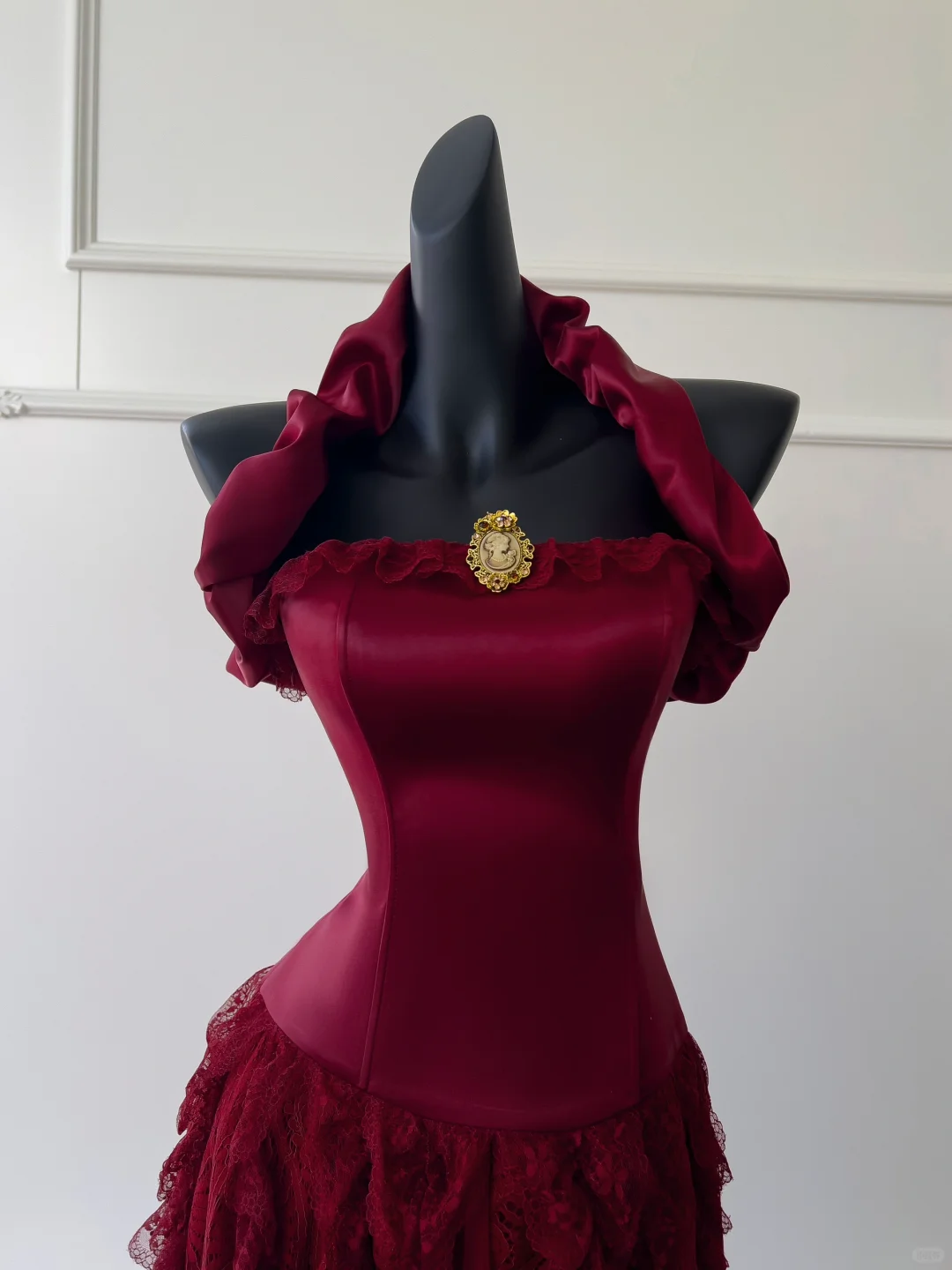 Elegante vestido de fiesta largo de sirena con cuello halter y encaje de satén burdeos, vestido de fiesta, vestido de noche GG2619