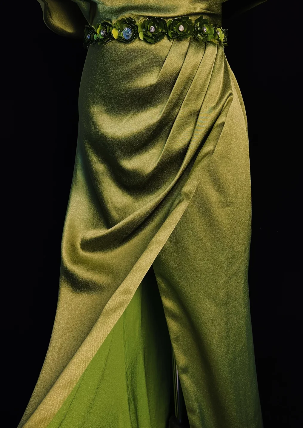 Elegante vestido de fiesta largo de satén plisado, sin tirantes, con apliques, corte en A, para graduación, noche, GG2731