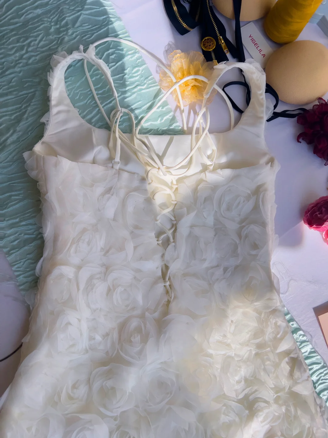 Vestido corto de fiesta, de satén blanco, con corte en A y flores, de gasa y satén, para regreso a casa y cumpleaños, GG2758