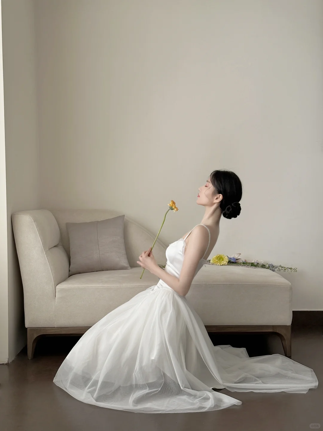 Vestido largo de satén blanco con tirantes finos, corte A, para fiesta de graduación o noche (GG2836)