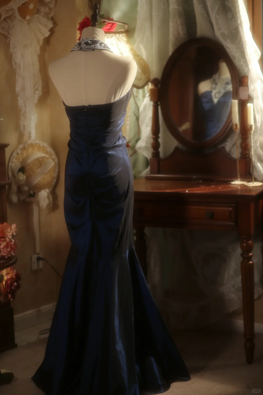 Vestido de fiesta, de noche y de satén azul marino con cuello halter y cuentas, estilo sirena, GG2879