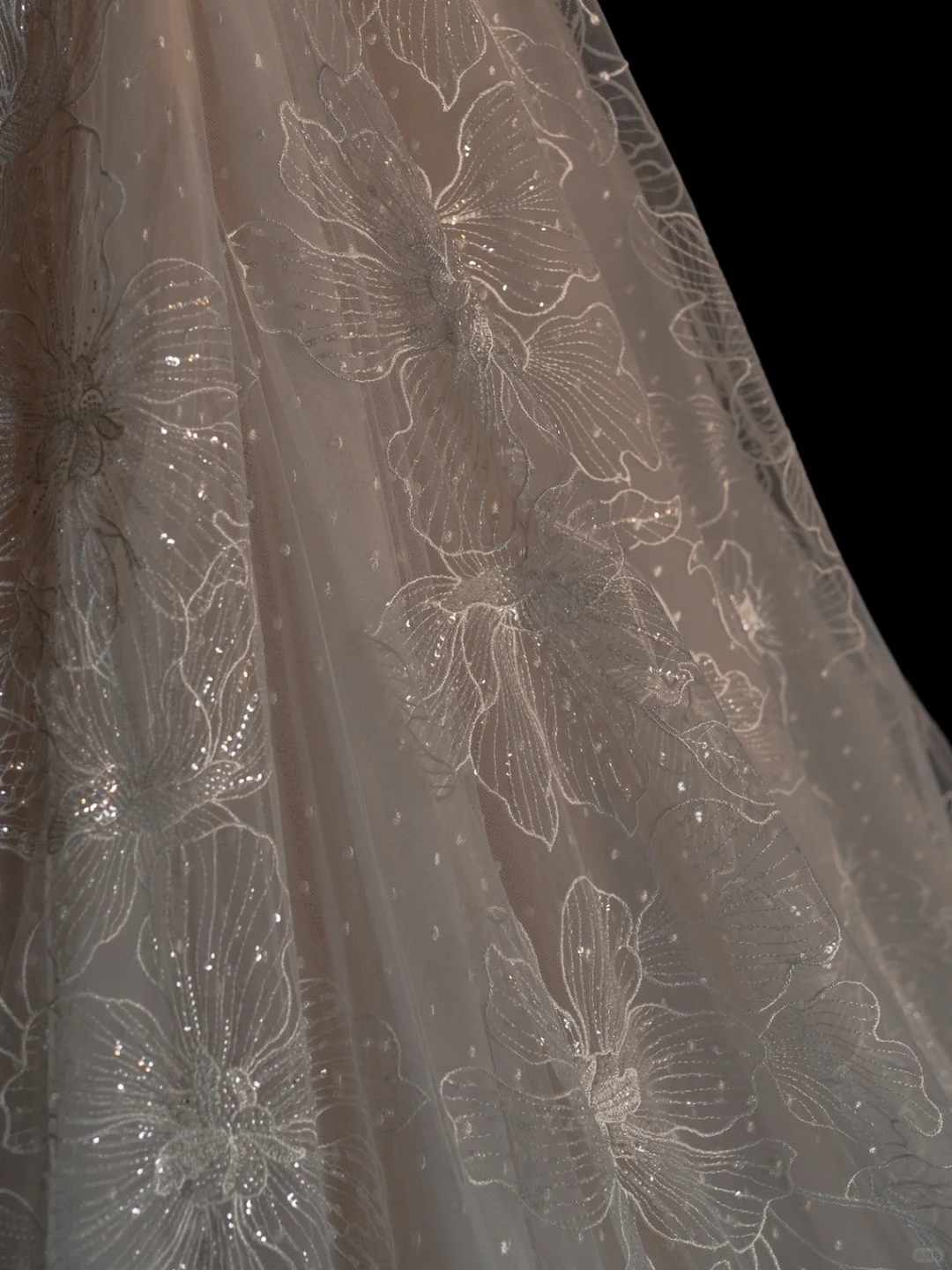 Impresionante vestido de fiesta largo de tul con encaje y corte en A, sin tirantes, GG2897