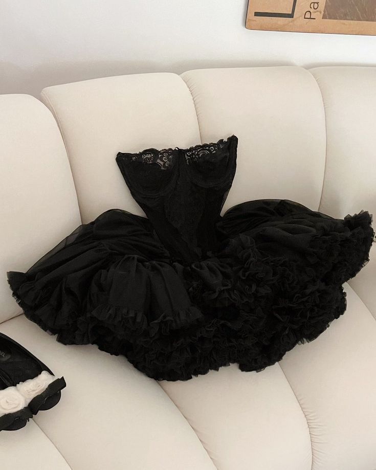 Vestido de fiesta corto de satén con encaje, sin tirantes, color negro, para regreso a casa y cumpleaños GG3142