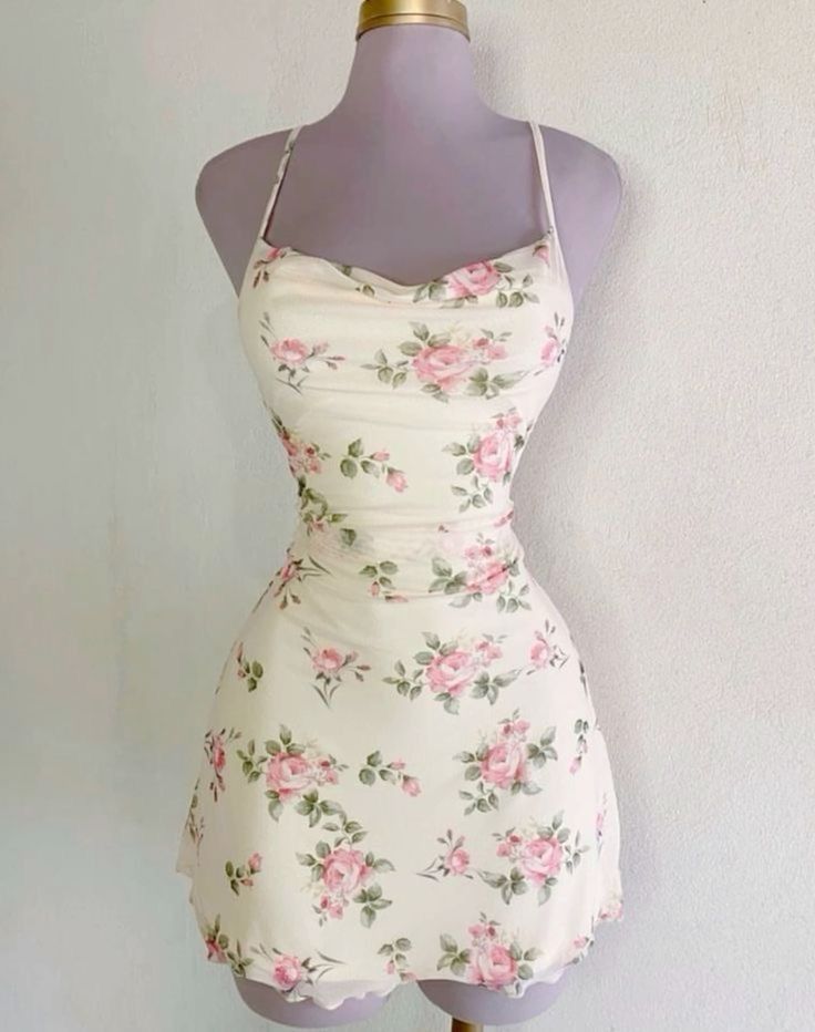 Vestido de fiesta corto de gasa con tirantes halter, corte A, floral, para regreso a casa y cumpleaños GG3199