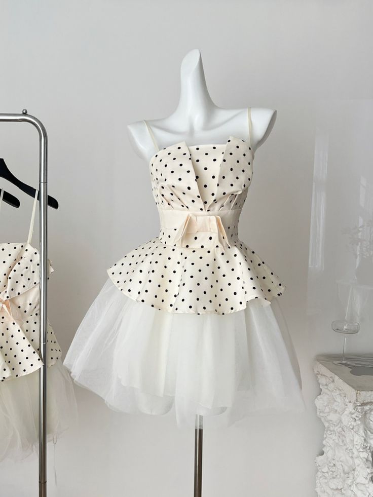 Vestido corto elegante de tul satinado con tirantes finos, corte A, para fiesta de bienvenida y cumpleaños GG3229