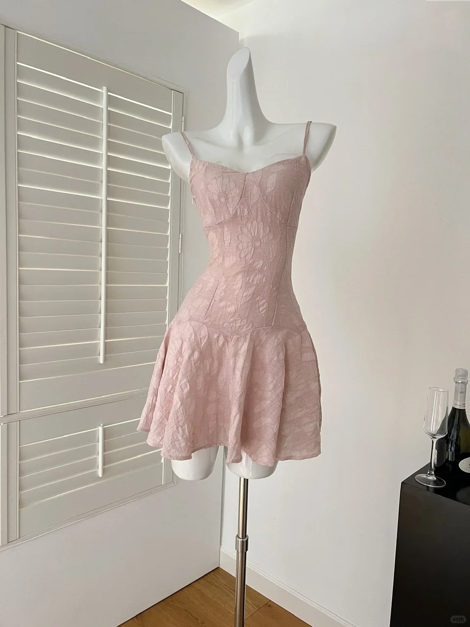 Vestido corto de satén rosa con tirantes finos, corte A, para fiesta de bienvenida, para verano, para 17.º cumpleaños, GG4042