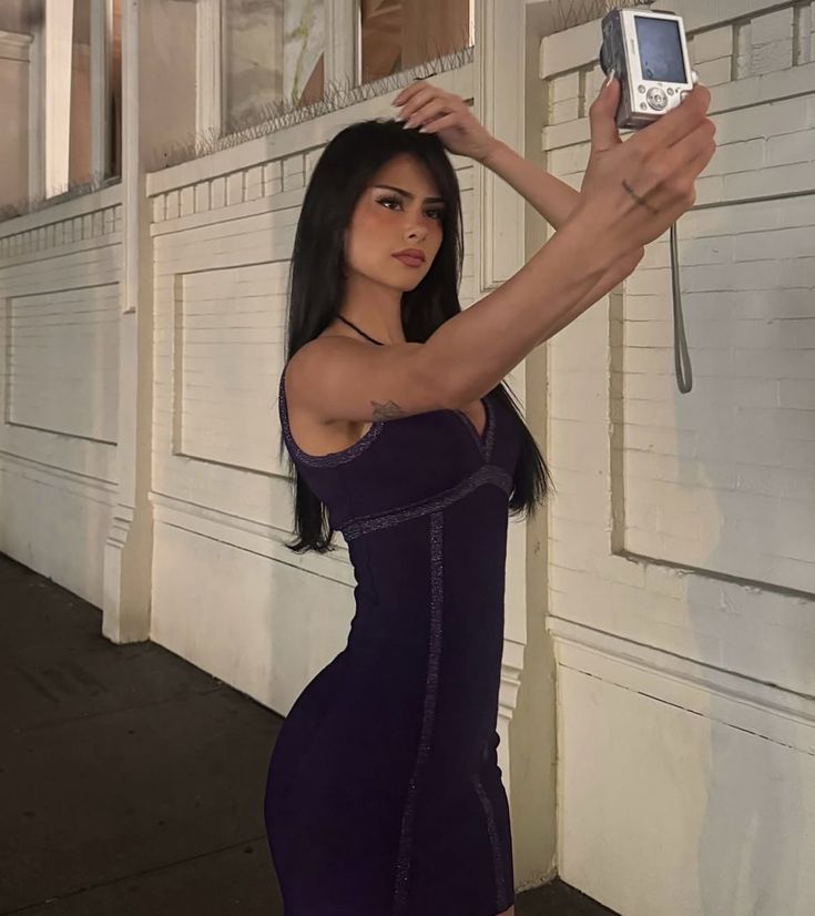 Vestido corto de satén morado con escote en V y corte sirena para fiesta de bienvenida, ideal para celebrar 20 años en verano, GG4140