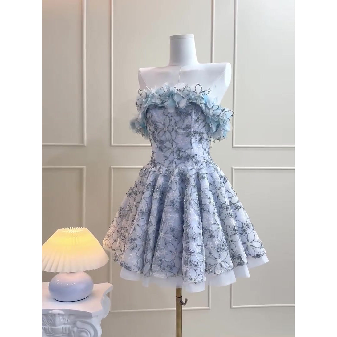 Vestidos de fiesta sencillos de corte A, sin tirantes, de encaje azul, cortos, formales, para el regreso a casa, elegantes, cortos, de noche, para cóctel, para cumpleaños número 18, Hoco Dresses DH2752