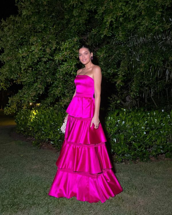 Vestidos de fiesta de satén sin tirantes y escalonados para dama para ocasiones especiales