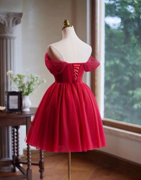 Charming Wine Red Beaded Design Elegant Mesh Off-the-shoulder Sleeves Strapless Homecoming Dress TP3484