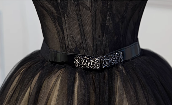 Charming Black Floral Embroidery Design Elegant Mesh Spaghetti Strap Homecoming Dress TP3487