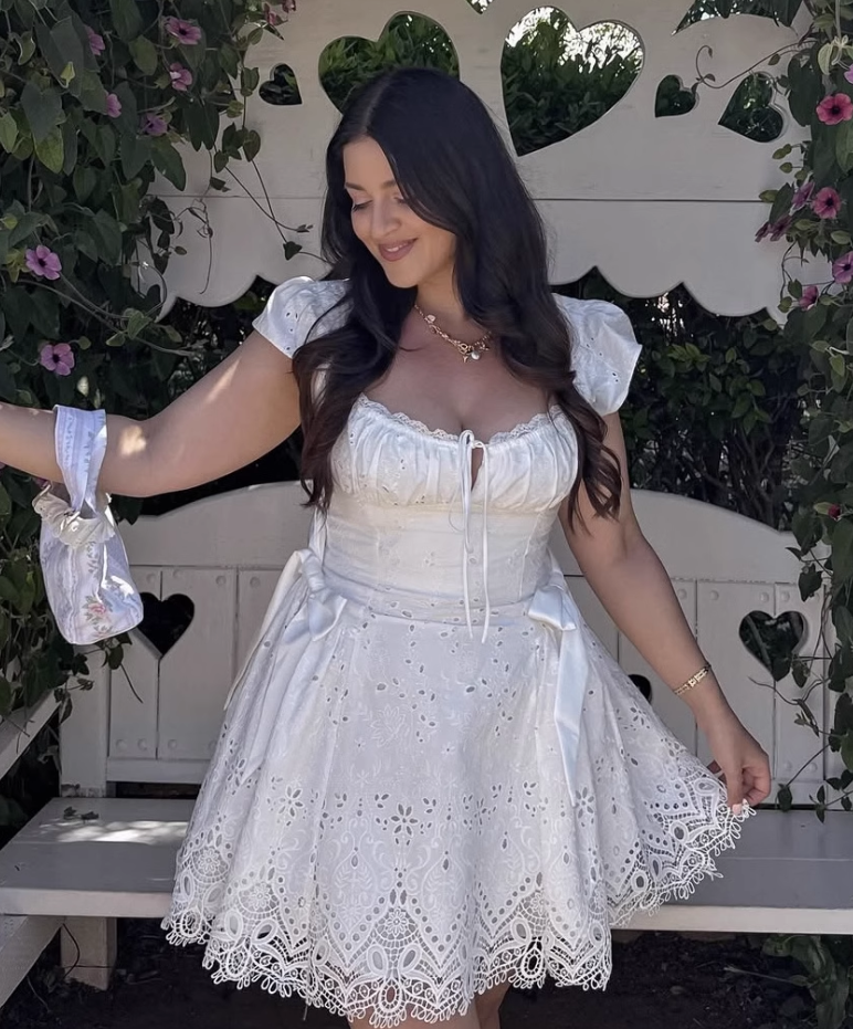 Vestido de fiesta de encaje blanco de manga corta, corte A, para regreso a casa, TP3866