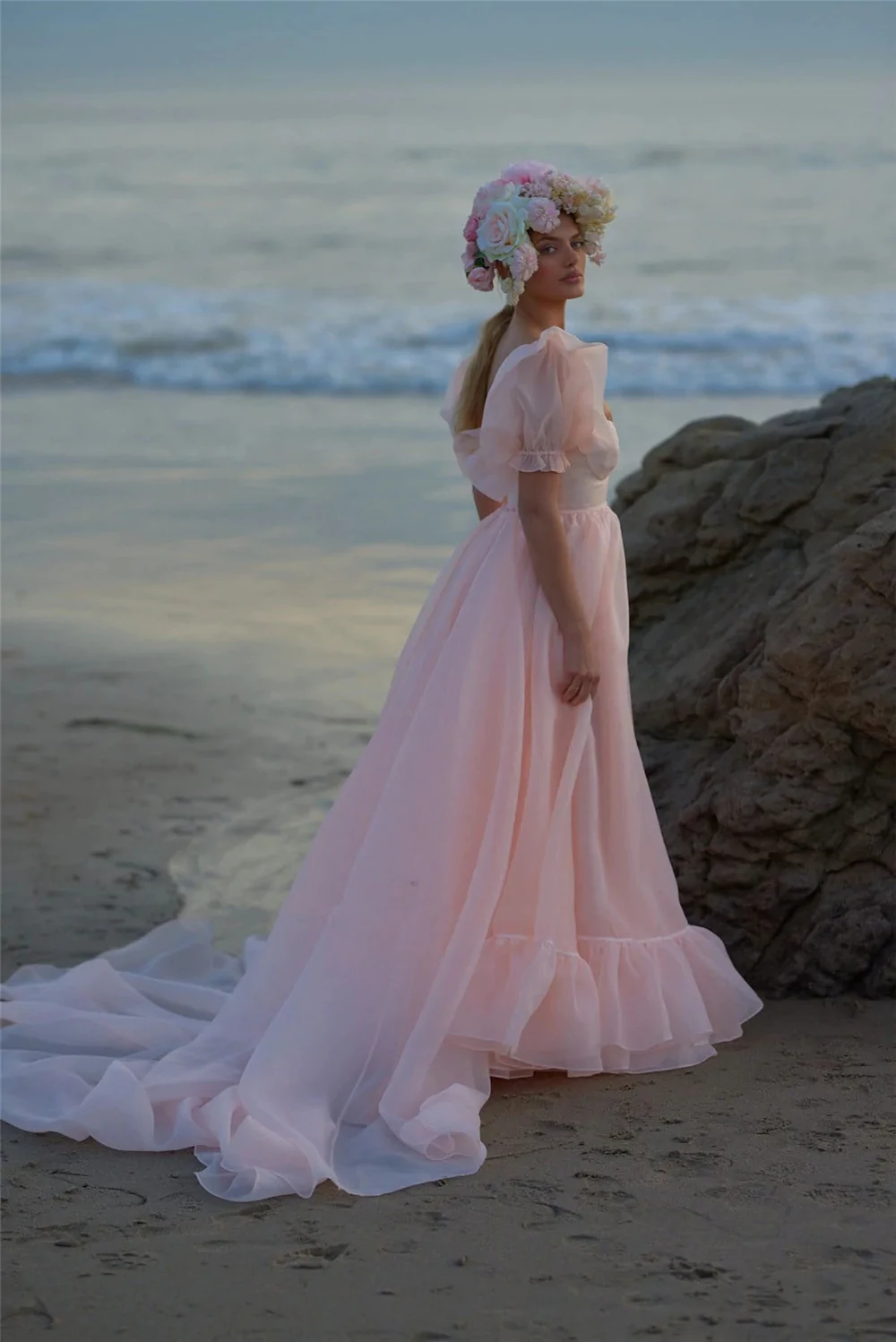 Abmyl Baby Pink Organza Prom Dresses Short Puff Sleeves Ruffles Prom Party Gowns Slit Princess Formal Women Party Dresses gh829