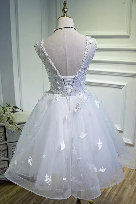 Simple Sweetheart White Lace up Beads Lace Appliques Tulle Straps Homecoming Dresses gh985