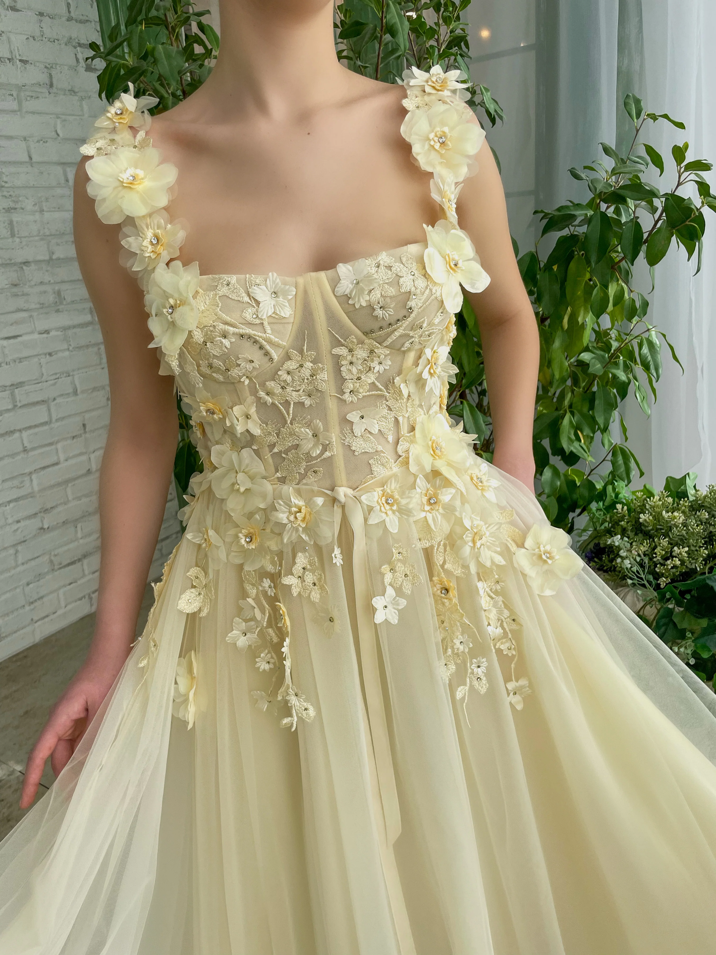 A-line Square Floor-length Sleeveless Open Back Appliques Lace Prom Dress fg5000