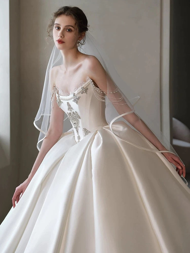 Simple Ball Gown Strapless Sleeveless Satin White Wedding Dresses Brides Dress SD1958