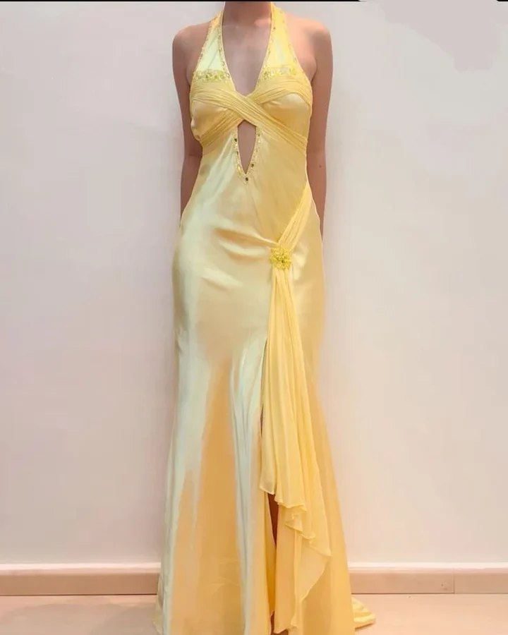 Hermoso vestido de fiesta largo de satén amarillo con sirena, elegante vestido para evento.