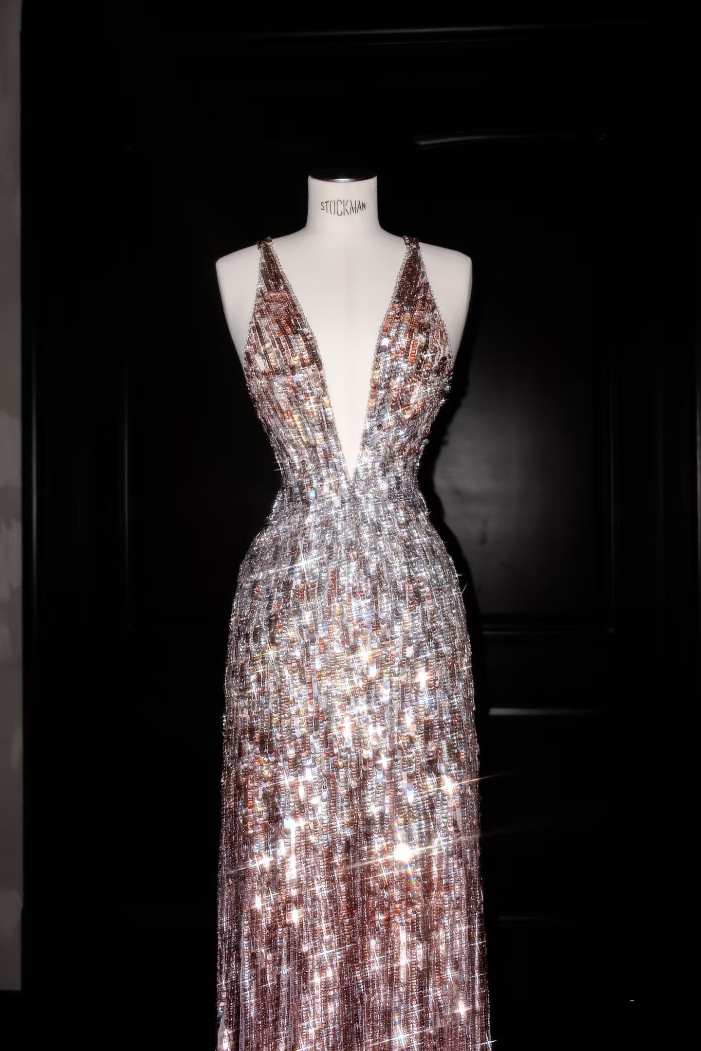 Hermoso vestido de fiesta largo con escote en V y lentejuelas rosas, estilo sirena, D2736