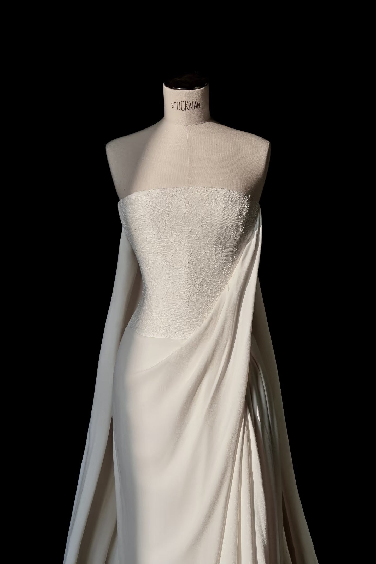 Vestido de novia sencillo, sin tirantes, de encaje blanco, largo hasta el suelo, estilo minimalista, D2740