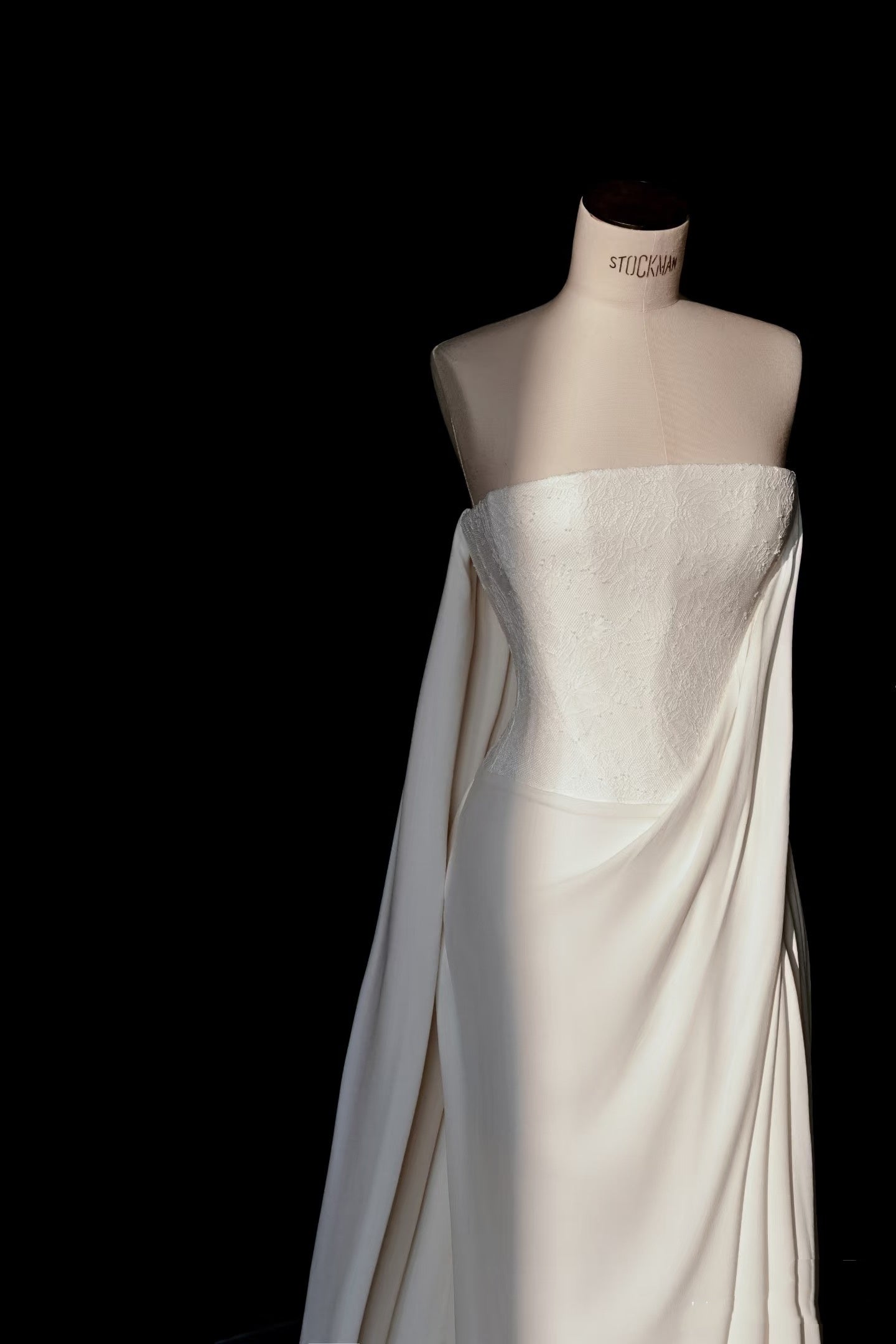 Vestido de novia sencillo, sin tirantes, de encaje blanco, largo hasta el suelo, estilo minimalista, D2740