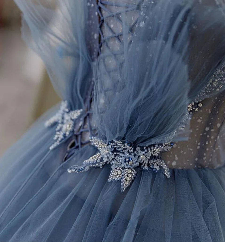Hermoso vestido de fiesta de tul azul brillante con cuentas, vestido formal escalonado con diamantes de imitación TP01
