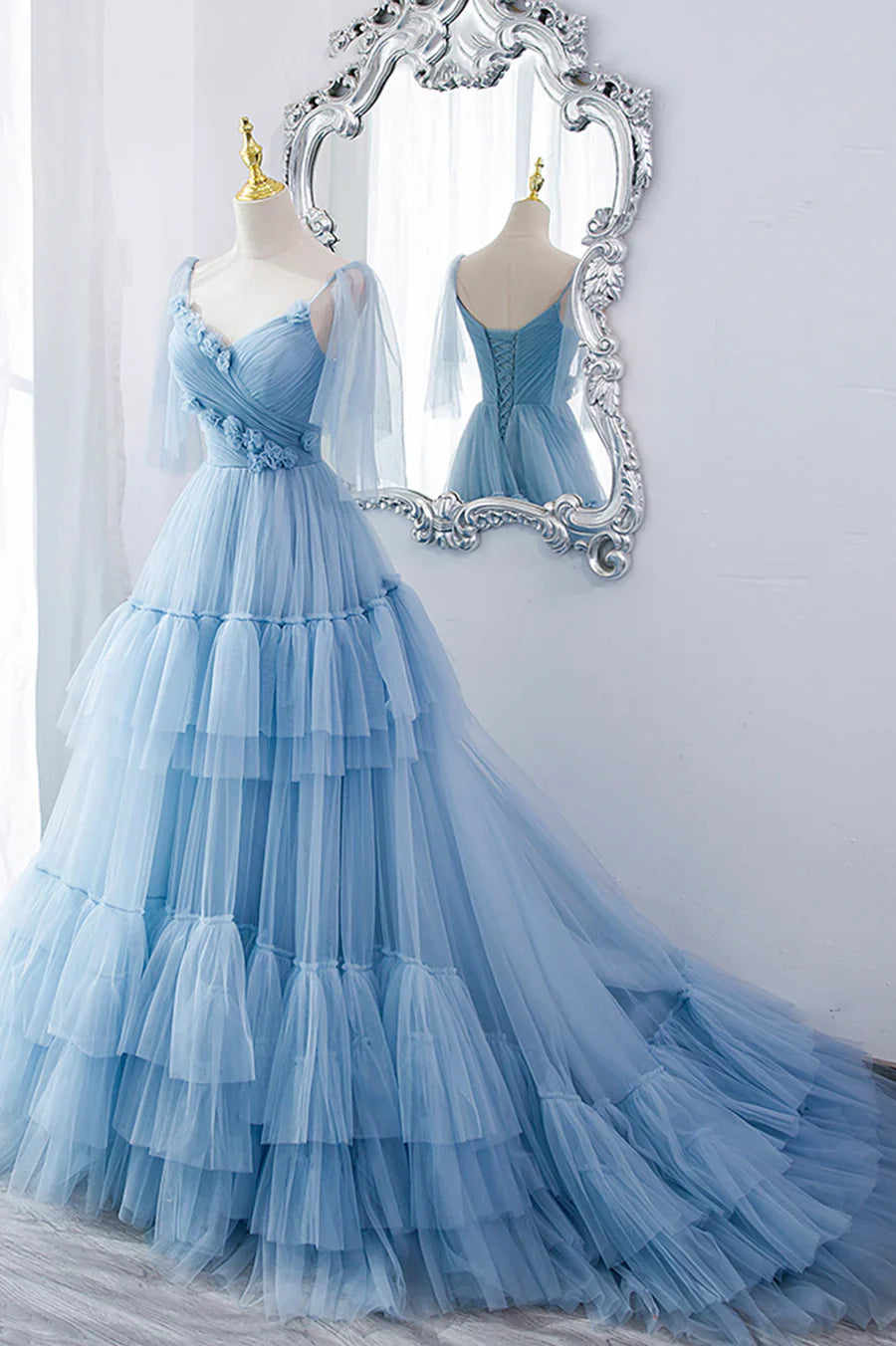 Vestidos de fiesta largos de tul con corte en A y escote en V, estilo princesa con tirantes finos TP1365