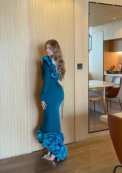 Elegante vestido de noche azul de corte sirena, manga larga, falda irregular, TP1953