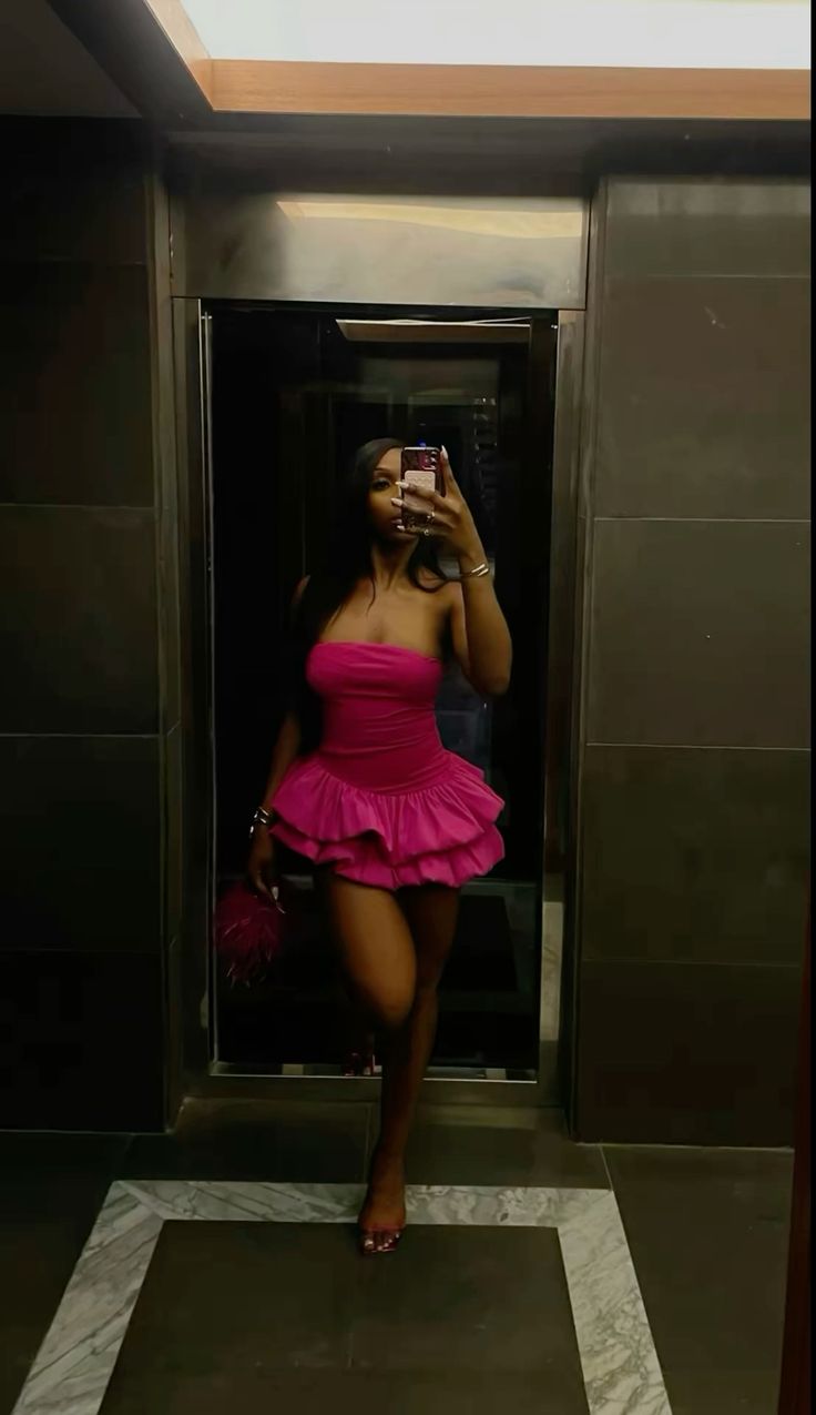 Sexy Bright Pink Mermaid Strapless Sleeveless Short Homecoming Dress TP2060