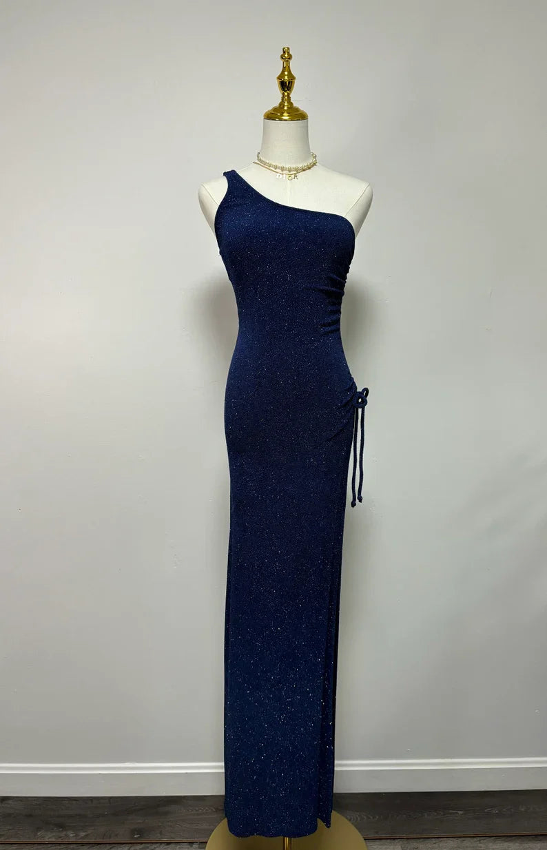 Vestido de noche azul marino de un solo hombro con abertura alta y lentejuelas, largo hasta el suelo, TP2070