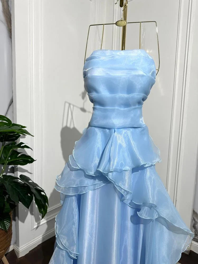 Elegante vestido de noche azul de corte A, sin mangas, de tul con volantes, TP2080