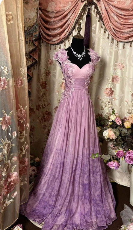 Hermoso vestido de noche morado de tul con flores 3D, corte A y largo hasta el suelo, TP2159