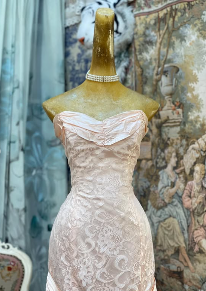Vestido de noche largo con escote corazón, sin tirantes, de satén y lazo de encaje, color rosa, TP2380