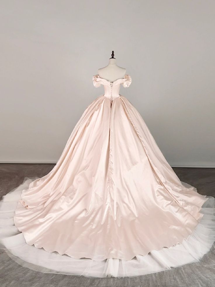 Elegante vestido de noche de satén rosa con corte A y hombros descubiertos, TP2404