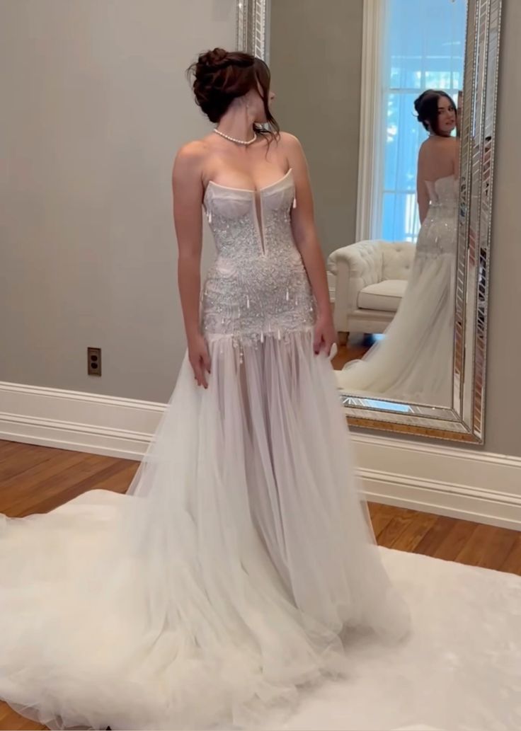 Vestido de novia de ensueño, corte sirena, sin tirantes, de tul blanco, largo, W0117