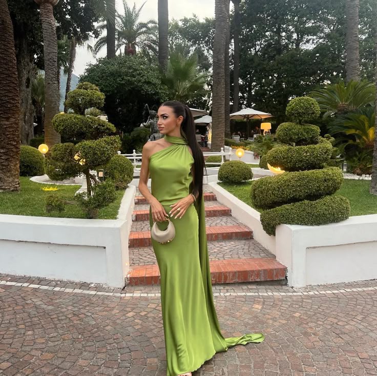 Vestido de fiesta verde con un solo hombro y corte tubo, vestido formal de verano y primavera para invitadas de boda, atuendo para invitadas de boda W0176