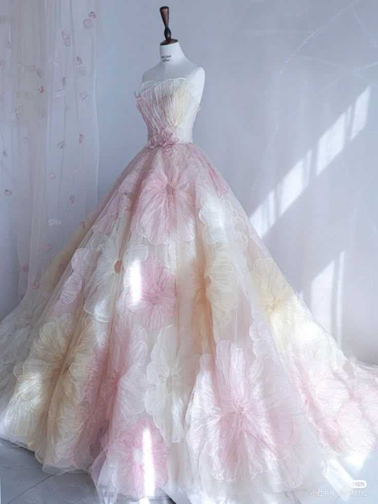 Hermoso vestido de quinceañera largo de tul con escote corazón y flores rosas, vestido formal de manga corta con flores, vestido de 15 años, vestido de dulces 16 W0284