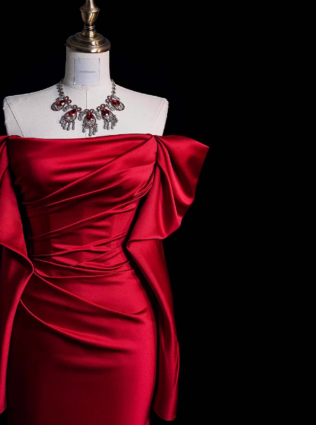 Vestido largo de satén rojo con hombros descubiertos y elegante vestido de fiesta formal de verano para invitadas de boda W0726