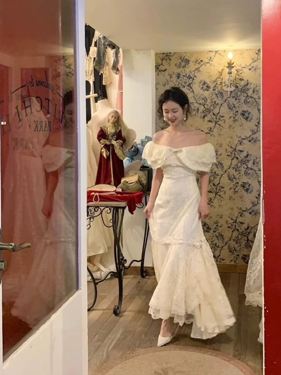 Vestido de novia vintage de sirena con hombros descubiertos, encaje blanco, largo de verano, W0747