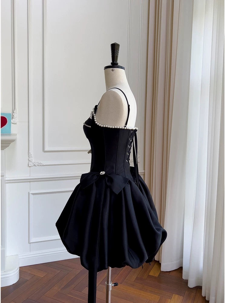 Elegante vestido negro de satén con tirantes finos, corte A, sin mangas, formal, corto, para fiesta de 8.º grado, de verano, para escuela secundaria, de cóctel, para cumpleaños, W990