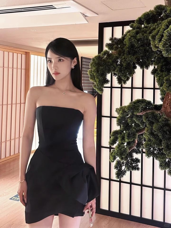 Elegant Black Strapless Bow Design A-line Satin Party Dress Homecoming Dress TP3822